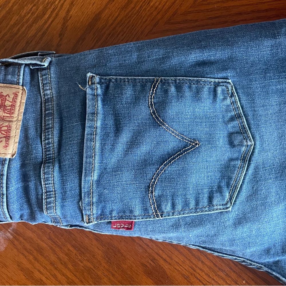 Levi’s Mid Rise Skinny - Picture 5 of 6